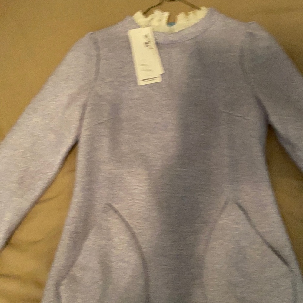 This is a thick material, it’s n a foreign language. Brand SS